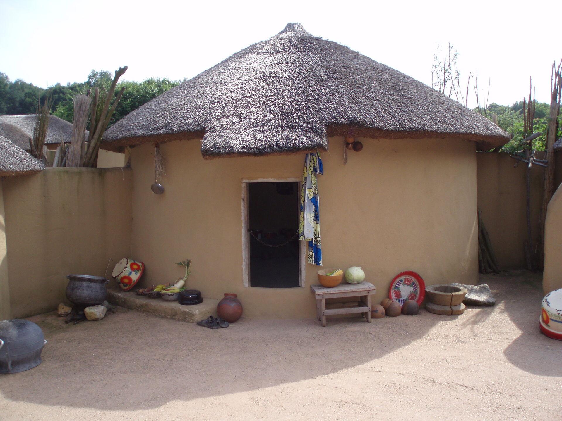 Kusaasi home
